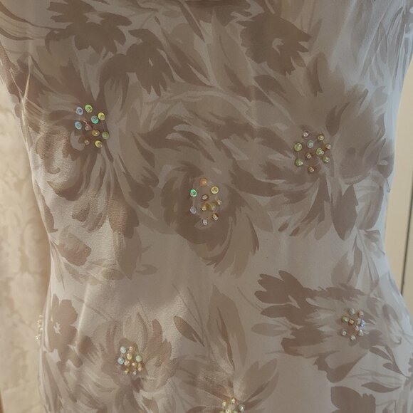 Dreamy 100% Silk Gown Size 6 - Picture 3 of 7